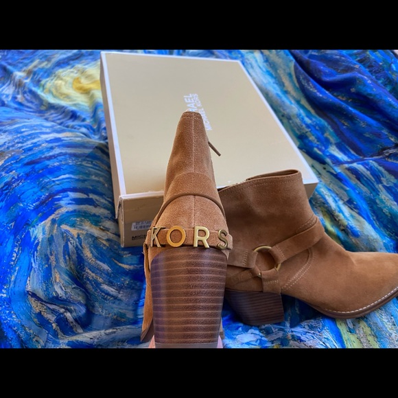 Michael Kors - new in box, never worn - Picture 5 of 14